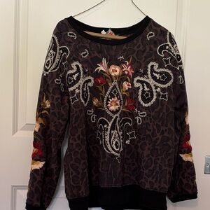 Johnny Was Floral Embroidered sweatshirt, sz M $45